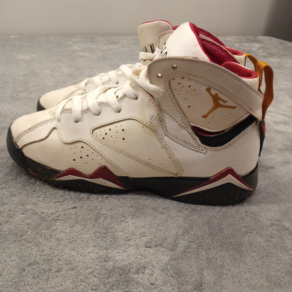 Jordan Men's White and Red Sneakers Size 6Y - Picture 2 of 10